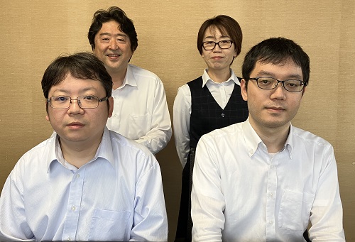 徳本 兼次氏と本プロジェクトチームメンバーの方々